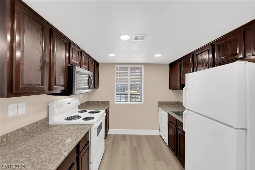 5386 River Glen, Las Vegas, NV 89103