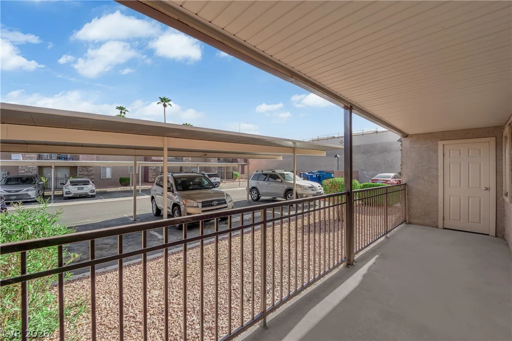 5386 River Glen, Las Vegas, NV 89103