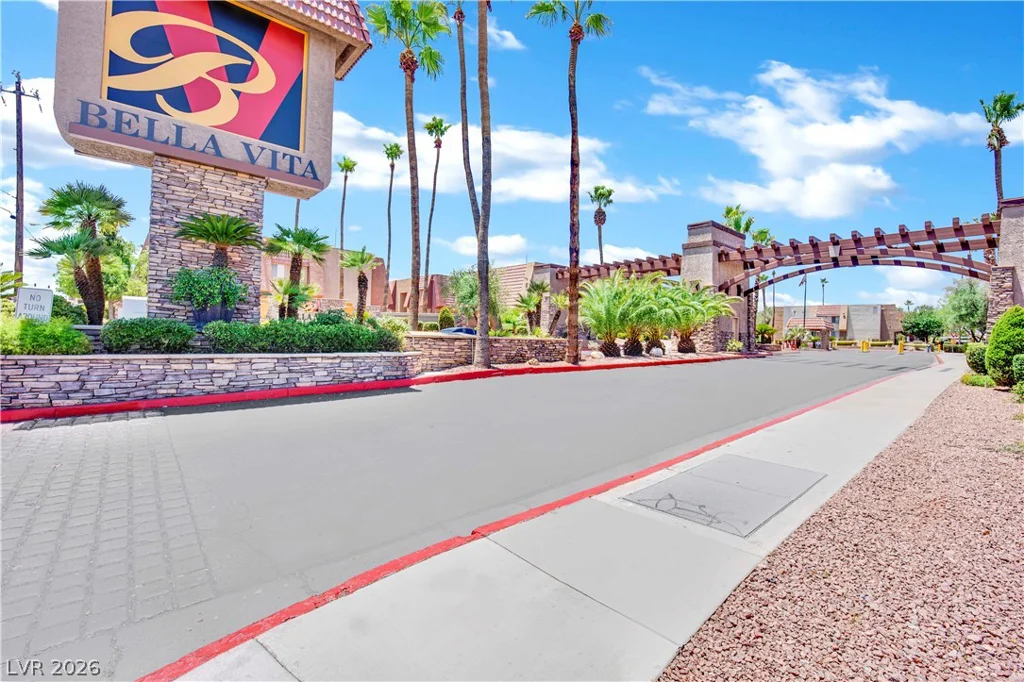 5386 River Glen, Las Vegas, NV 89103