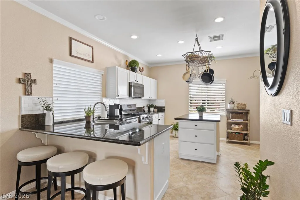 10528 India Hawthorn, Las Vegas, NV 89144