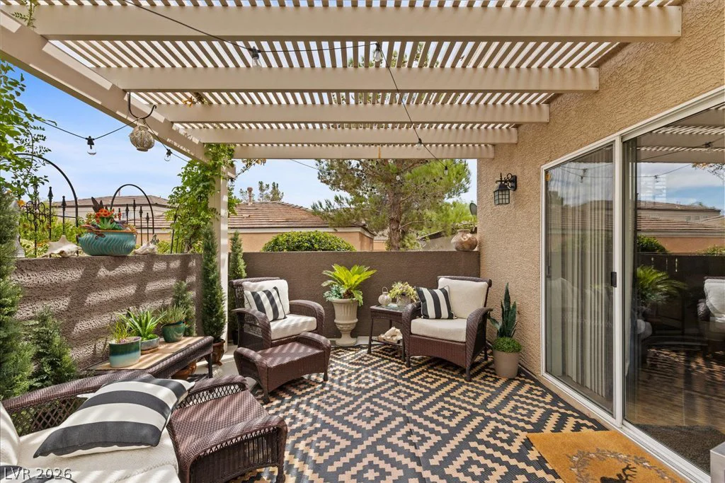 10528 India Hawthorn, Las Vegas, NV 89144
