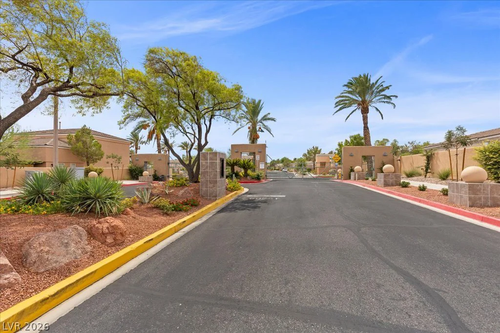 10528 India Hawthorn, Las Vegas, NV 89144