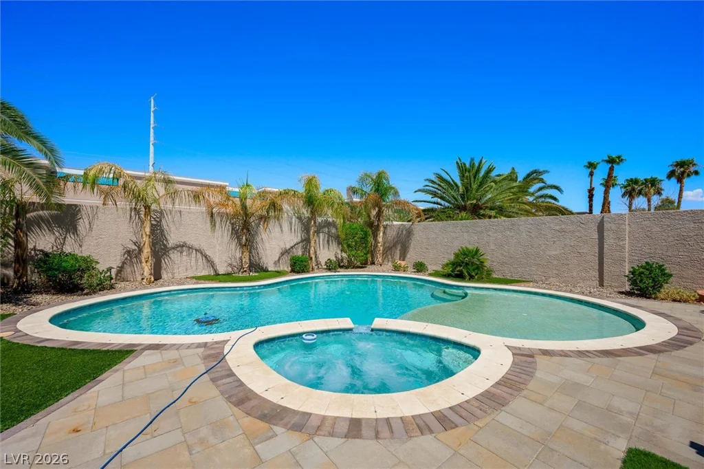 1584 Bozeman, Henderson, NV 89012