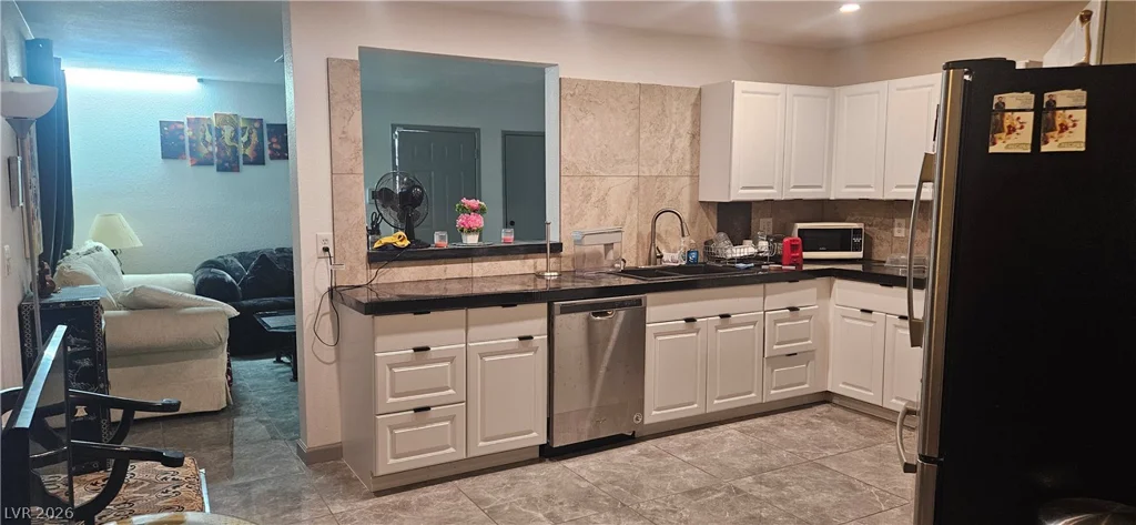 5081 Pioneer, Las Vegas, NV 89146