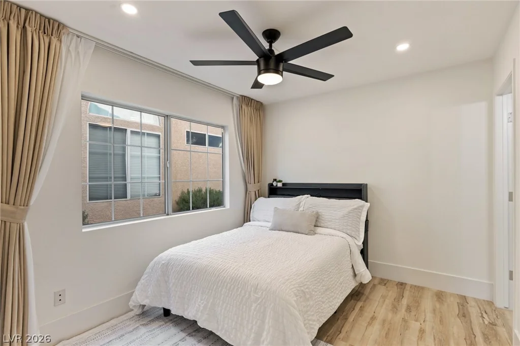 38 Diplomat, Henderson, NV 89074
