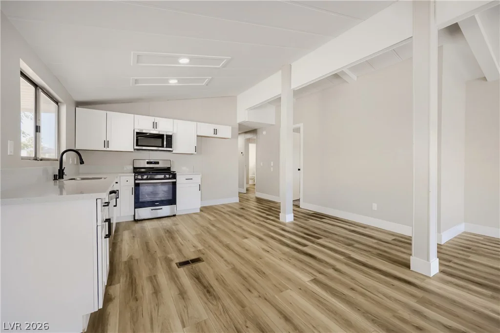 3158 Comitan, Las Vegas, NV 89122
