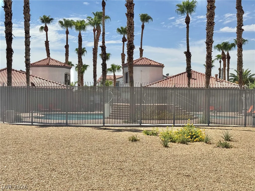 3318 Decatur, Las Vegas, NV 89130