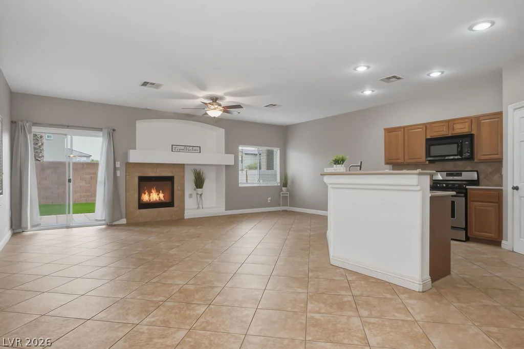 9068 Bushy Tail, Las Vegas, NV 89149