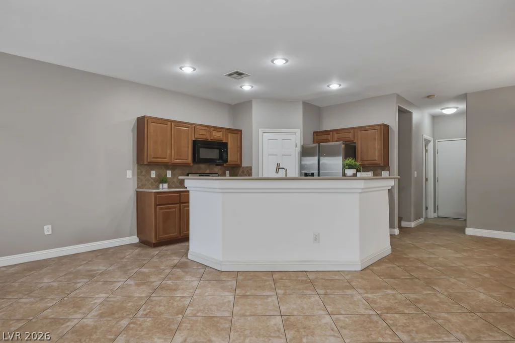 9068 Bushy Tail, Las Vegas, NV 89149