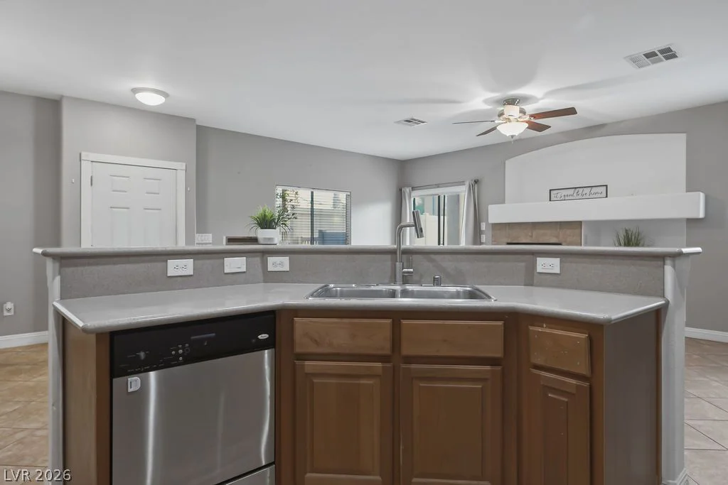 9068 Bushy Tail, Las Vegas, NV 89149