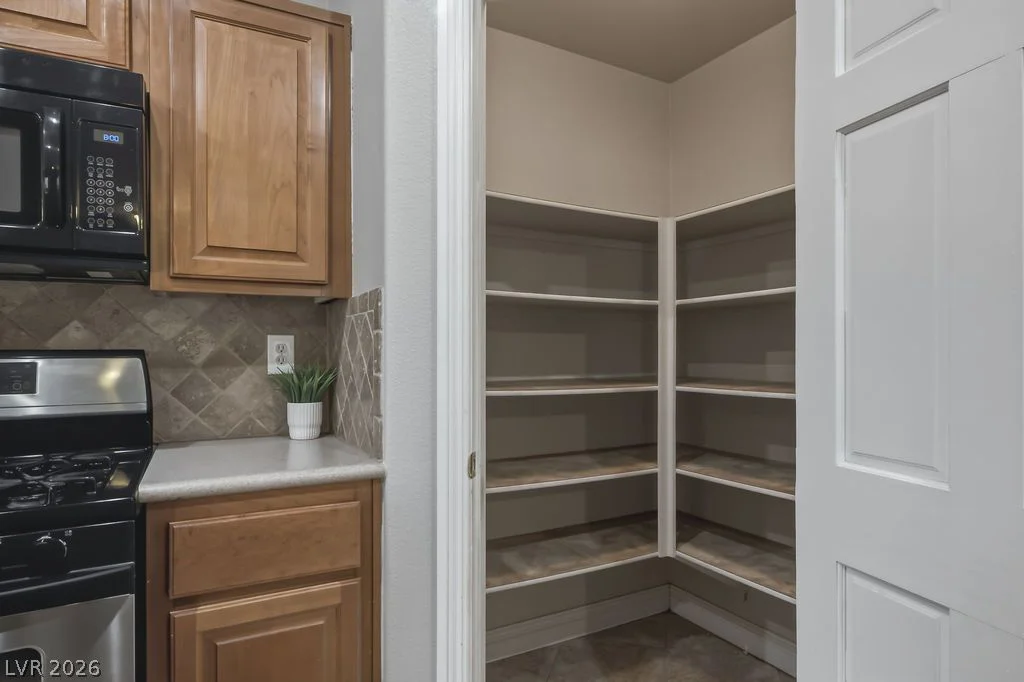 9068 Bushy Tail, Las Vegas, NV 89149