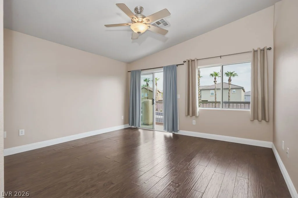 9068 Bushy Tail, Las Vegas, NV 89149