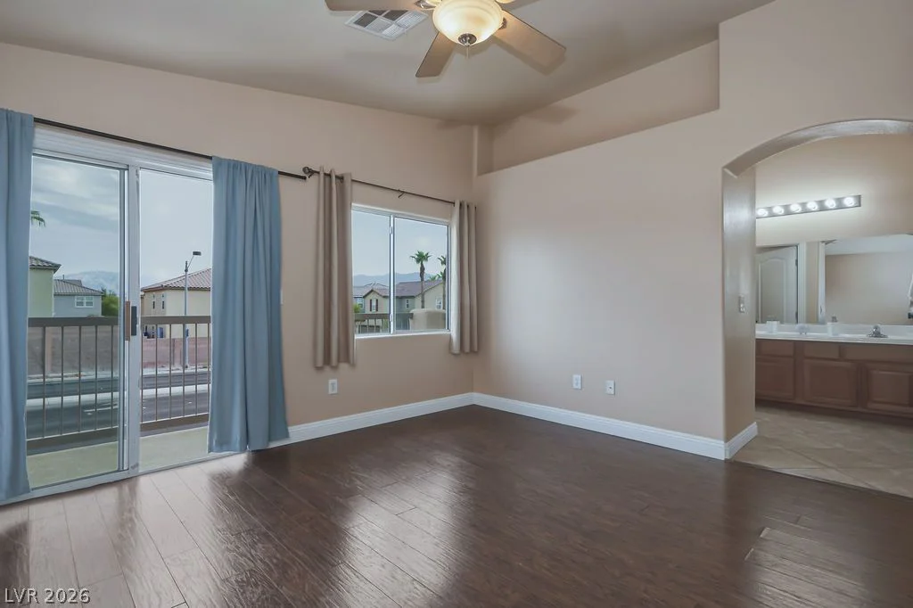 9068 Bushy Tail, Las Vegas, NV 89149