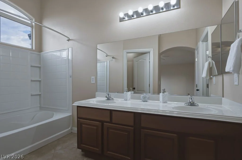 9068 Bushy Tail, Las Vegas, NV 89149