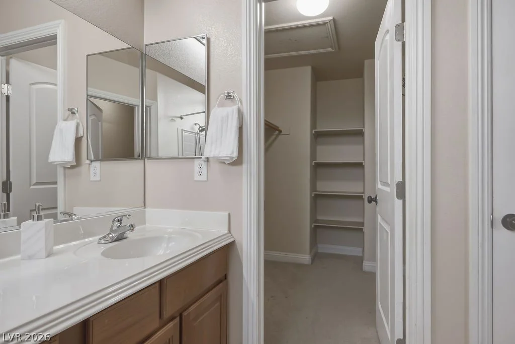 9068 Bushy Tail, Las Vegas, NV 89149