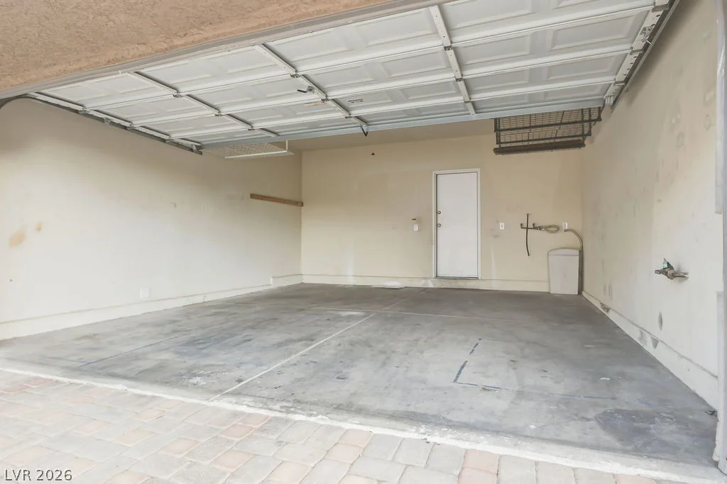 9068 Bushy Tail, Las Vegas, NV 89149
