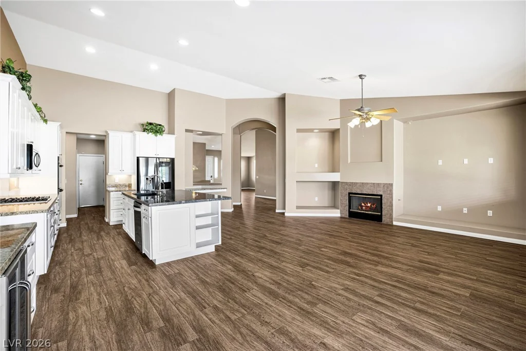 348 Quiet Harbor, Henderson, NV 89052