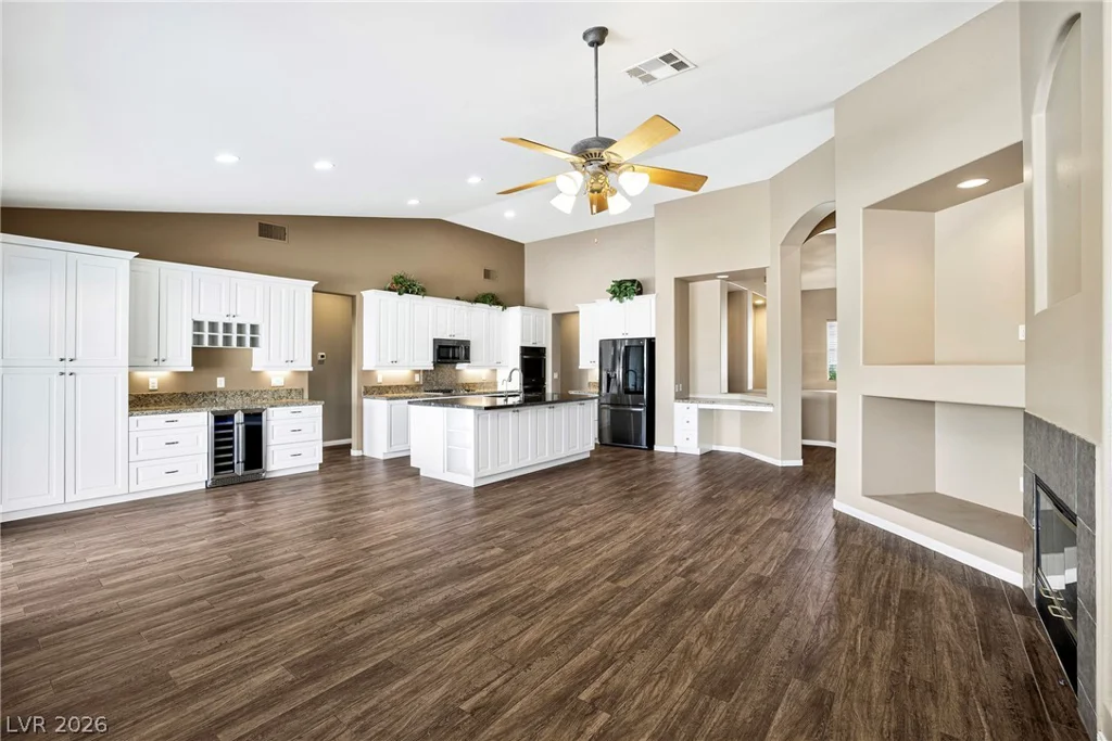 348 Quiet Harbor, Henderson, NV 89052