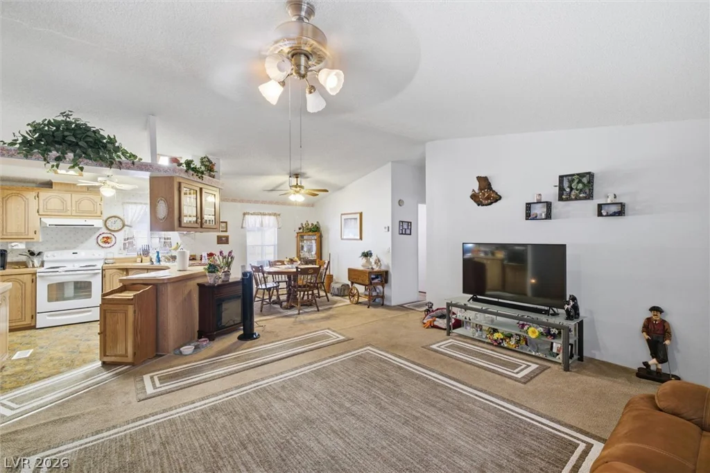 2430 Quebec, Pahrump, NV 89048
