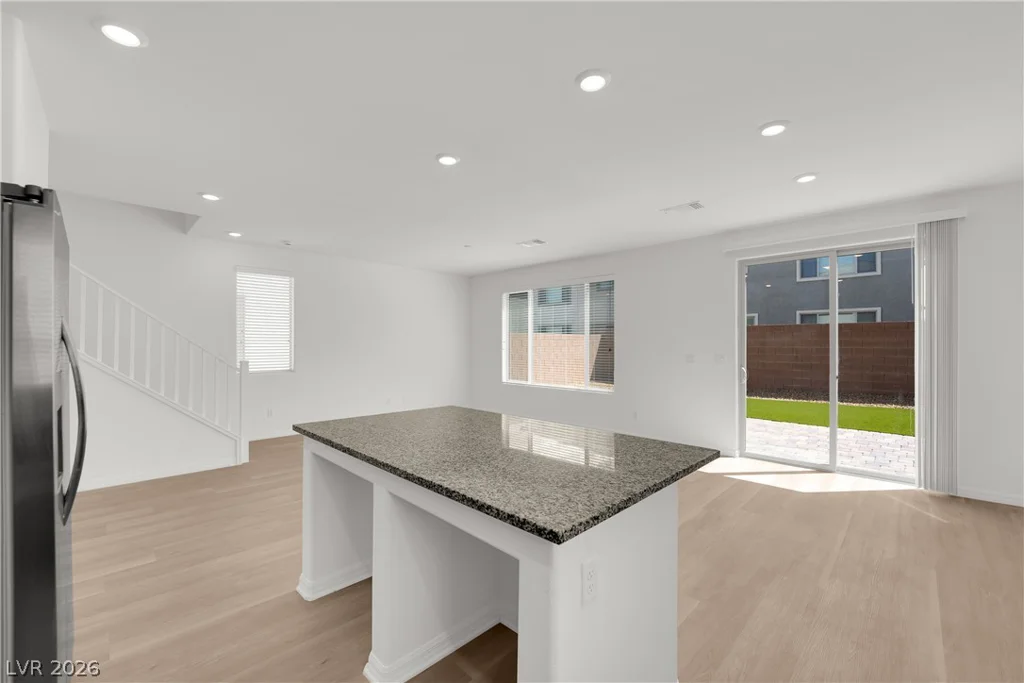 5803 Haleh, Las Vegas, NV 89141