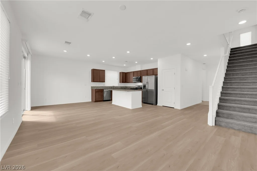 5803 Haleh, Las Vegas, NV 89141