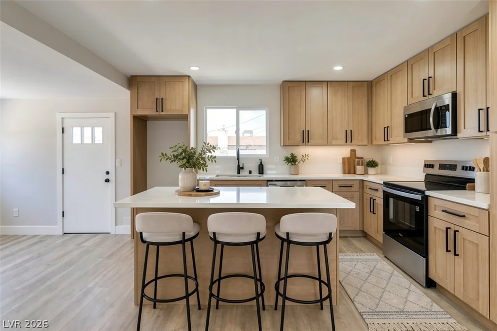 5920 Forrest Hills, Las Vegas, NV 89108
