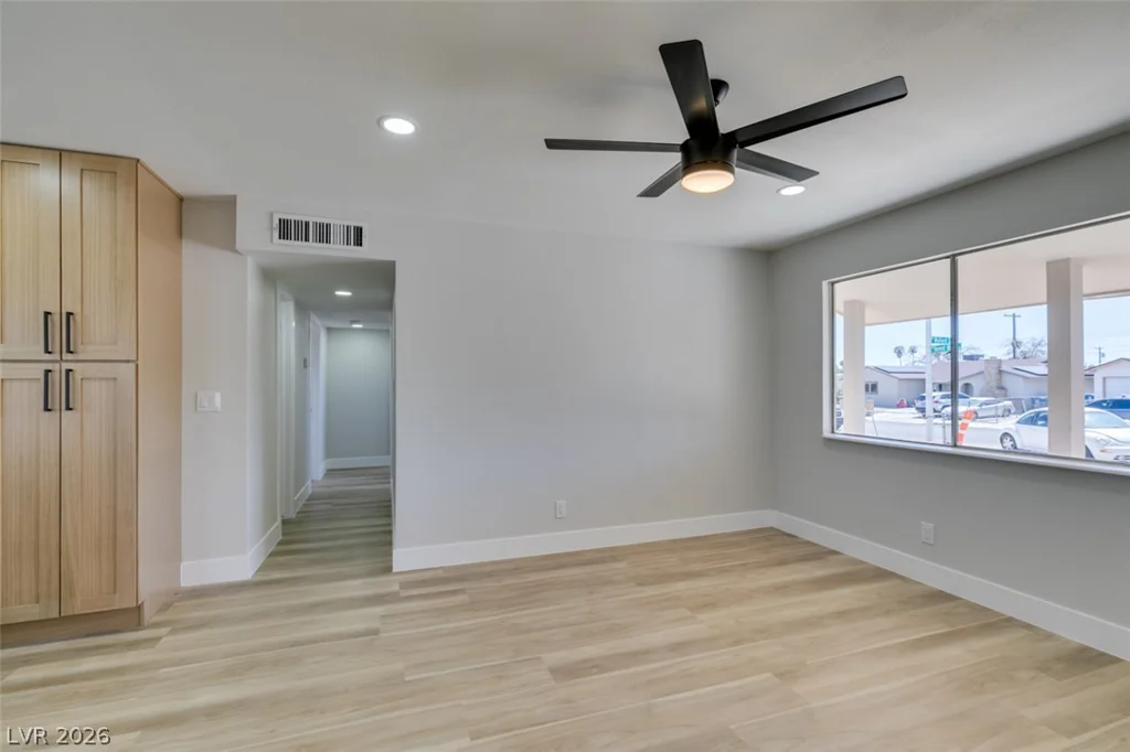 5920 Forrest Hills, Las Vegas, NV 89108
