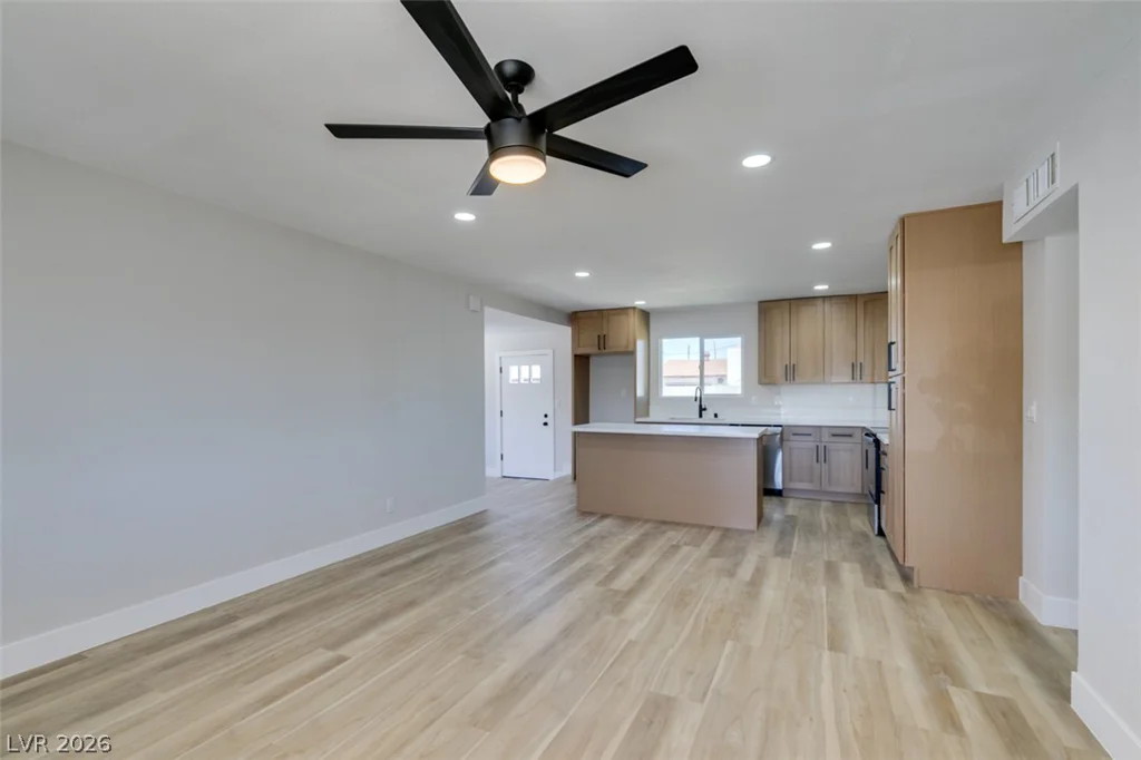 5920 Forrest Hills, Las Vegas, NV 89108