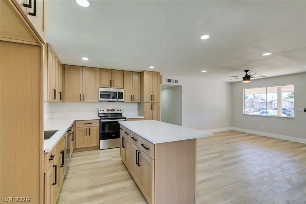 5920 Forrest Hills, Las Vegas, NV 89108