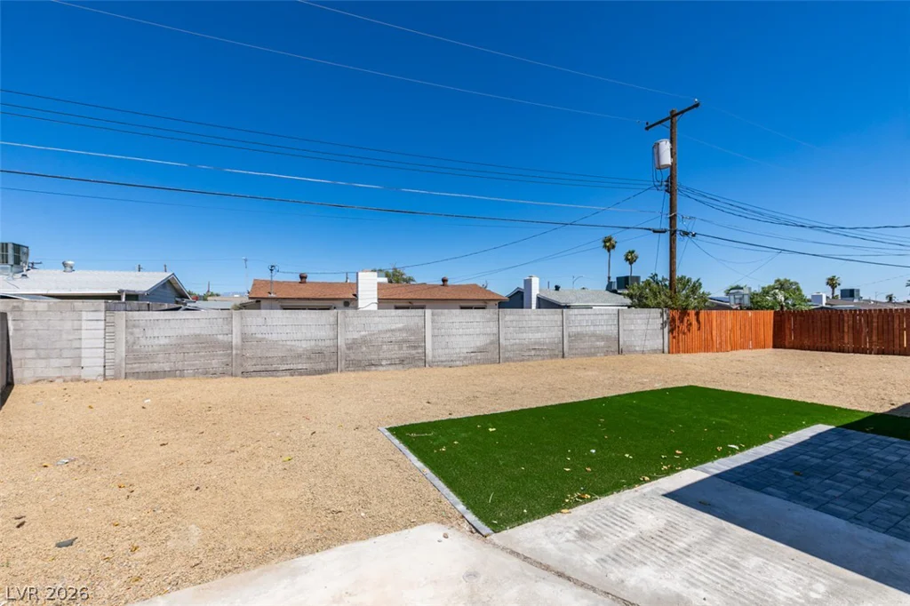 5920 Forrest Hills, Las Vegas, NV 89108
