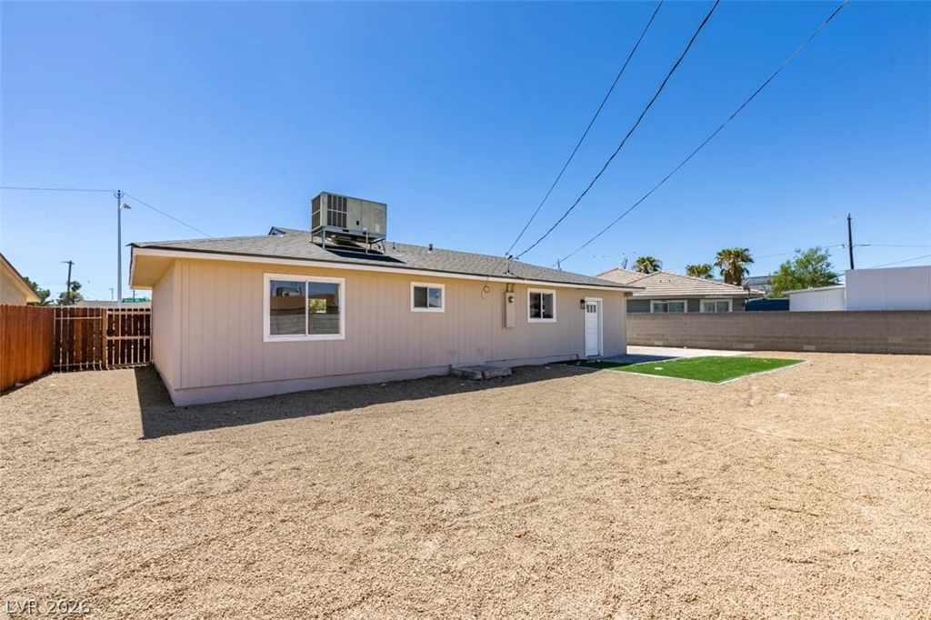 5920 Forrest Hills, Las Vegas, NV 89108