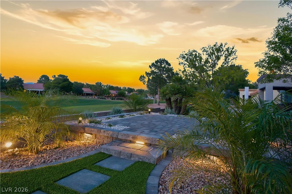 9104 Sundial, Las Vegas, NV 89134
