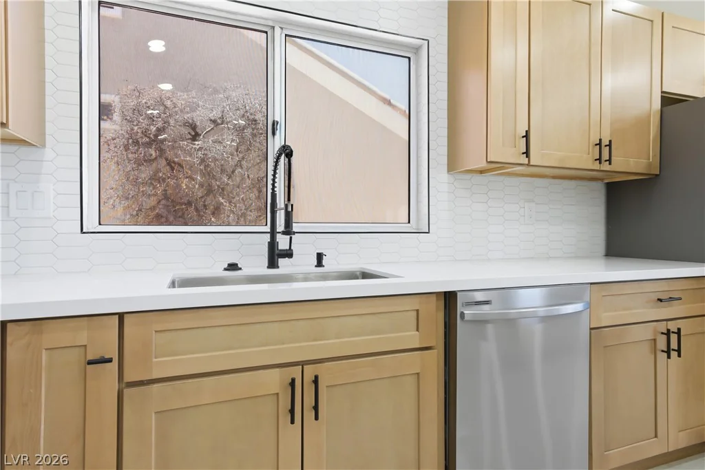 9104 Sundial, Las Vegas, NV 89134