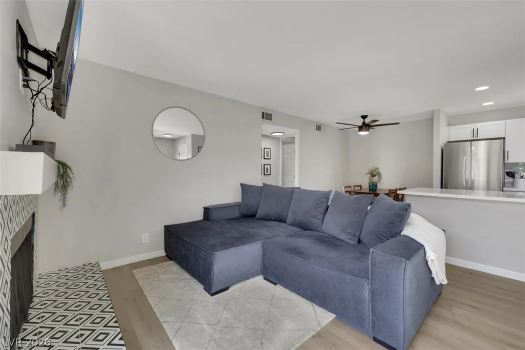 2984 Juniper Hills, Las Vegas, NV 89142