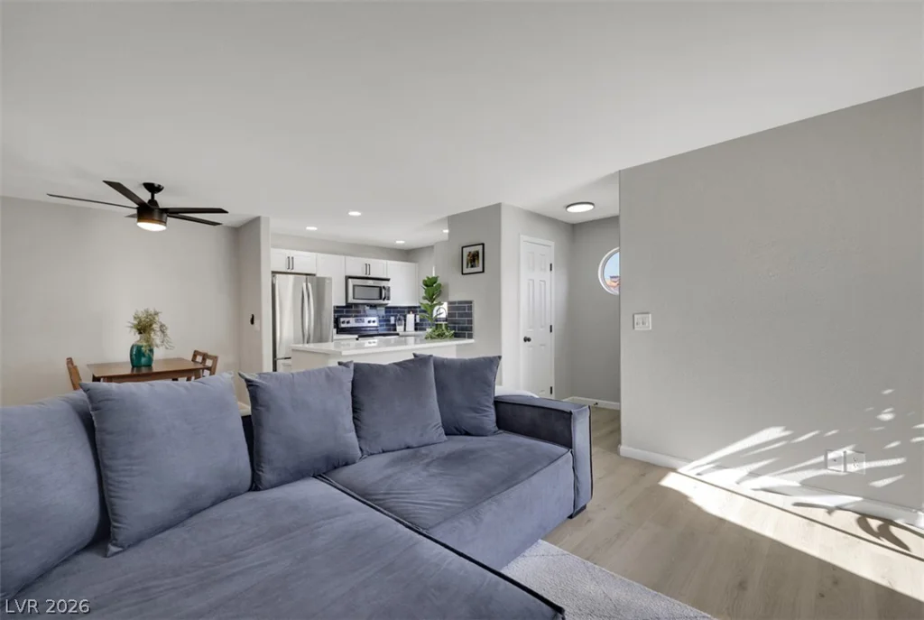 2984 Juniper Hills, Las Vegas, NV 89142