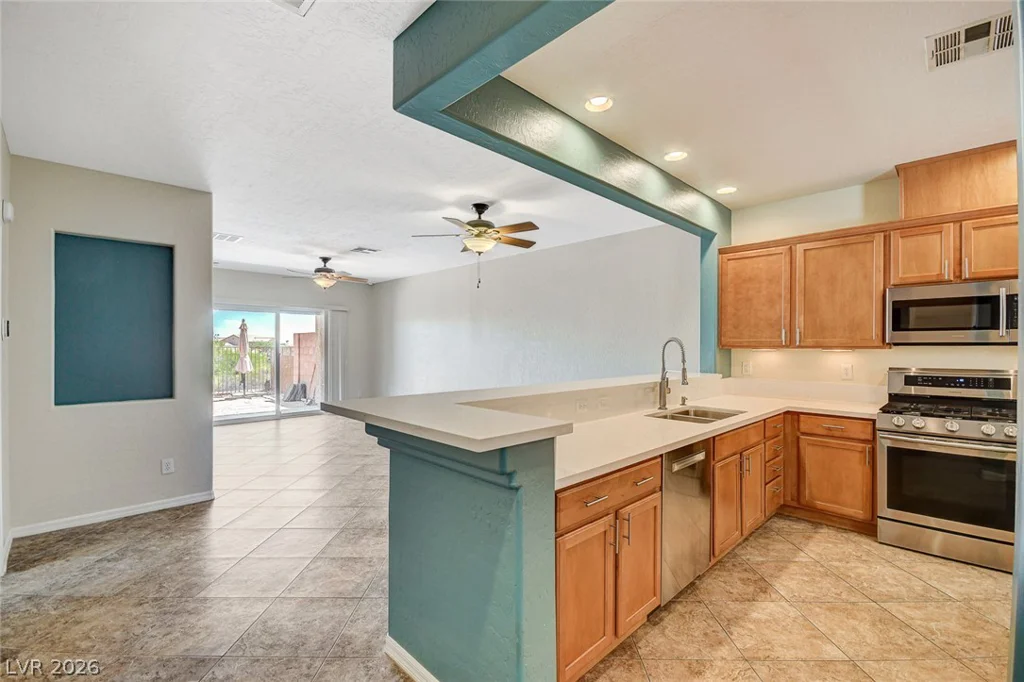 8952 Sandy Isle, Las Vegas, NV 89131