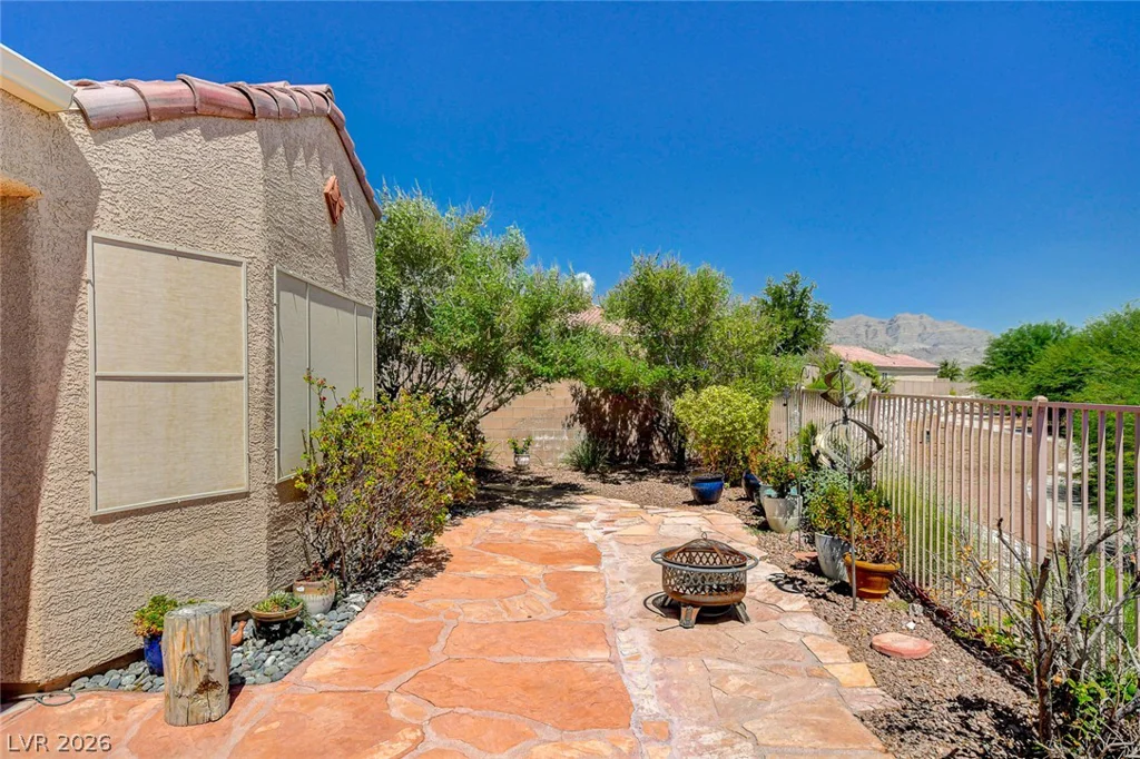8952 Sandy Isle, Las Vegas, NV 89131