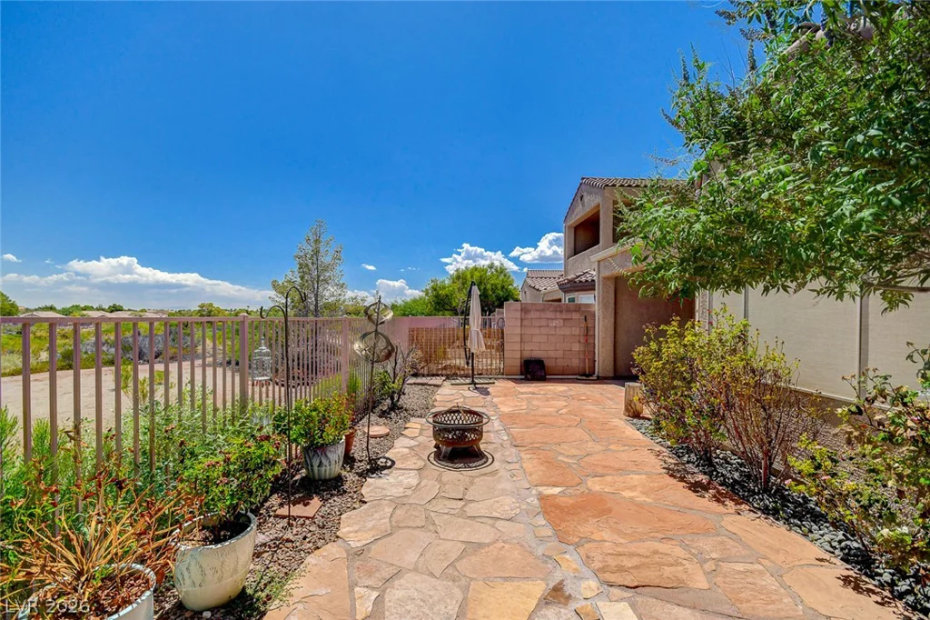 8952 Sandy Isle, Las Vegas, NV 89131