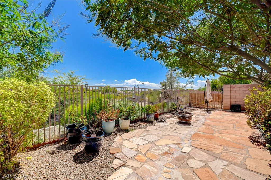 8952 Sandy Isle, Las Vegas, NV 89131