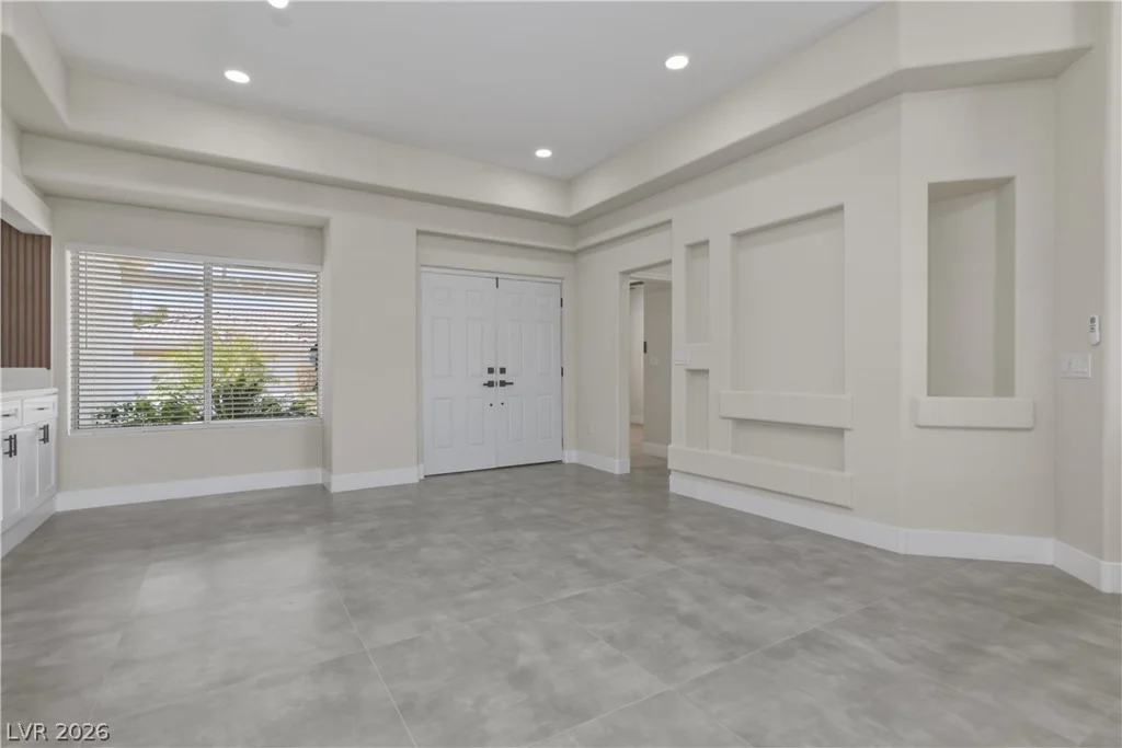 10809 Clarion, Las Vegas, NV 89134