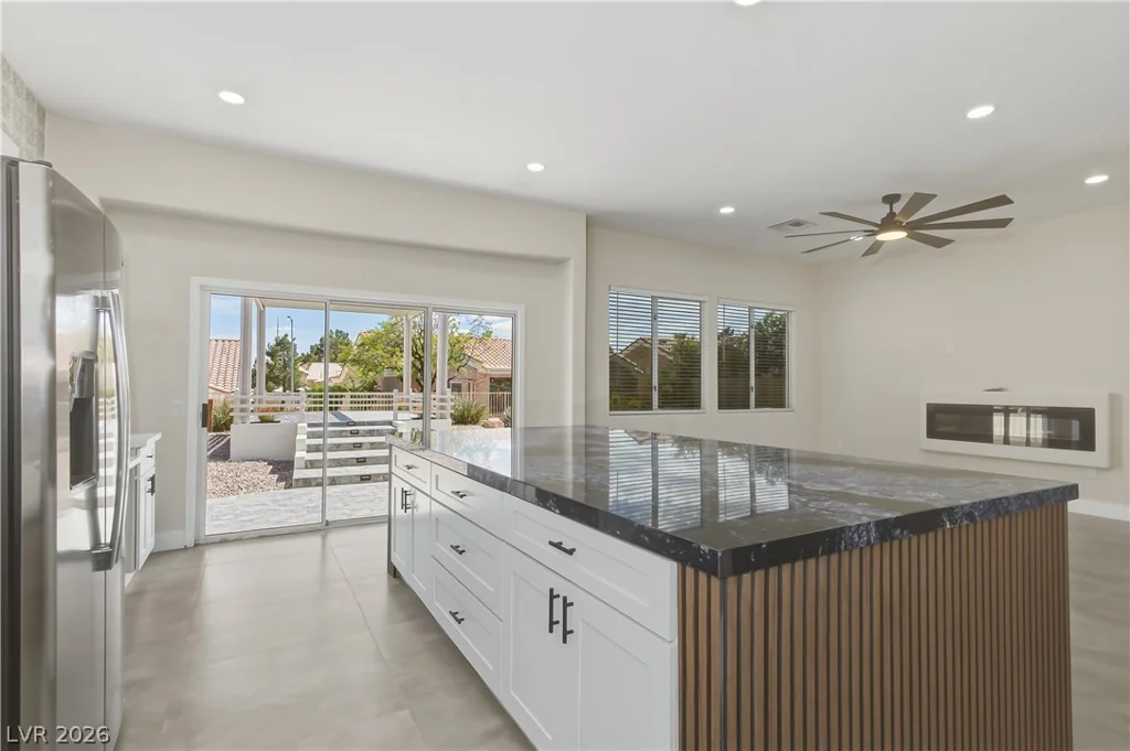 10809 Clarion, Las Vegas, NV 89134