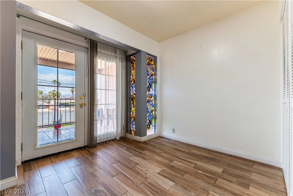 1301 St Louis, Las Vegas, NV 89104