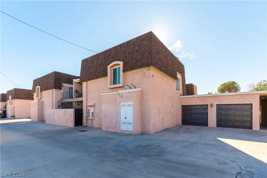 1301 St Louis, Las Vegas, NV 89104