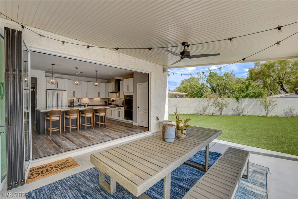3095 Regal Cove, Las Vegas, NV 89117