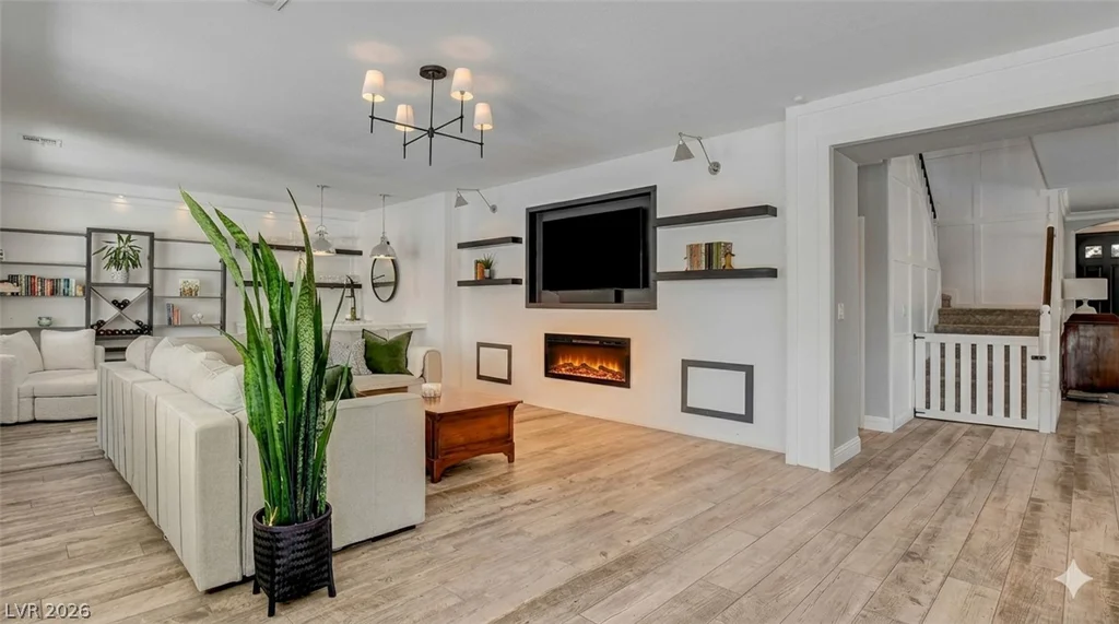 3095 Regal Cove, Las Vegas, NV 89117