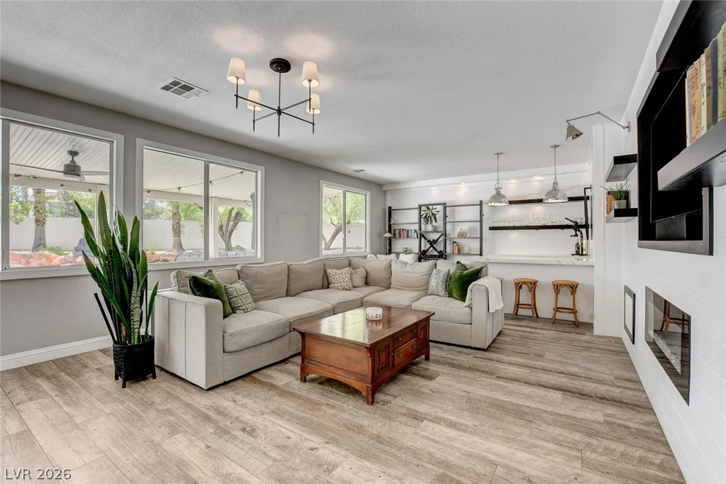3095 Regal Cove, Las Vegas, NV 89117