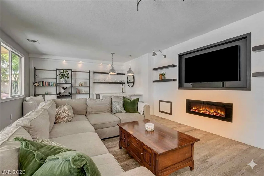 3095 Regal Cove, Las Vegas, NV 89117