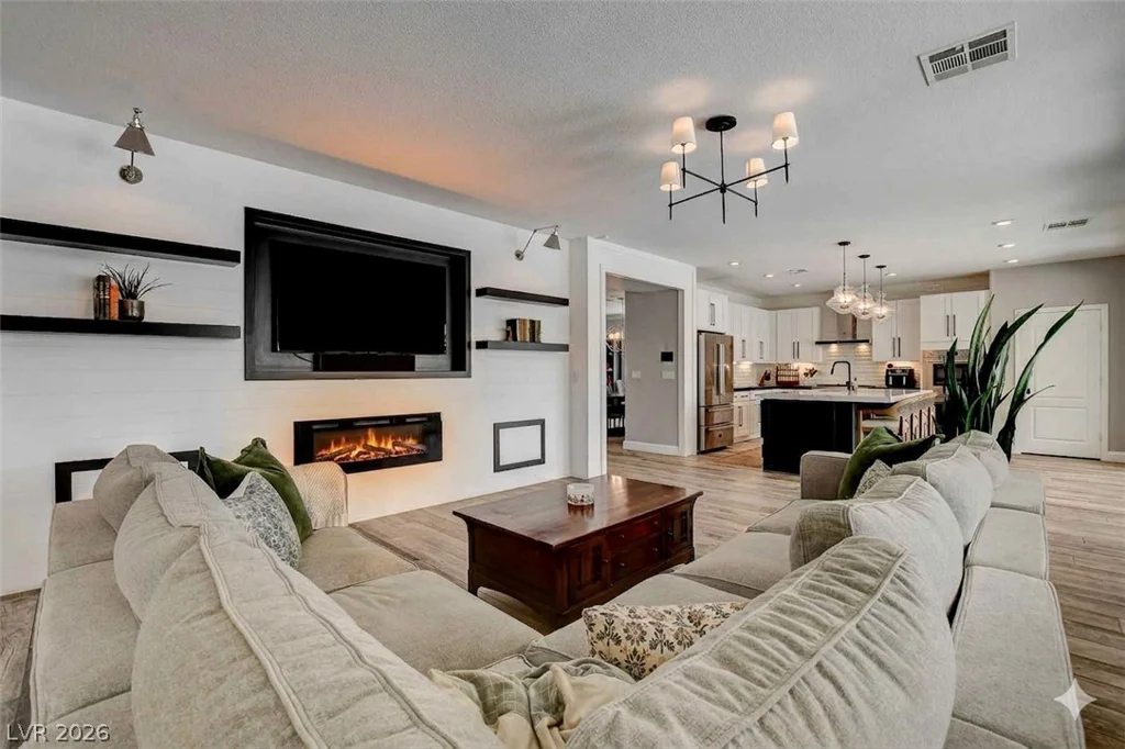 3095 Regal Cove, Las Vegas, NV 89117