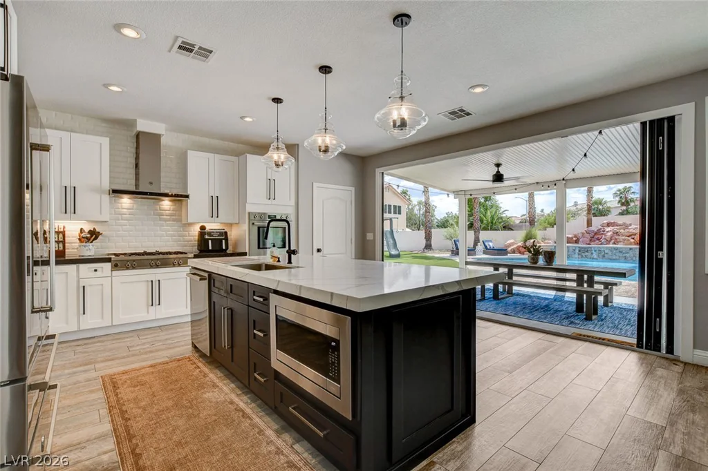 3095 Regal Cove, Las Vegas, NV 89117