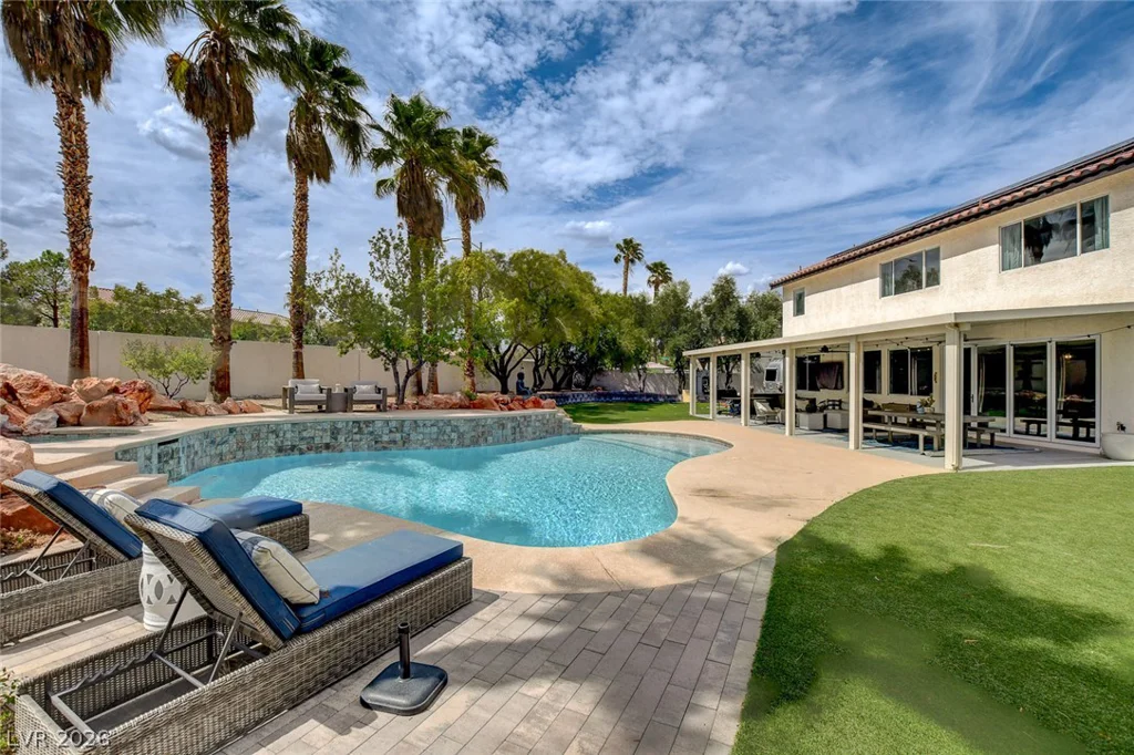 3095 Regal Cove, Las Vegas, NV 89117
